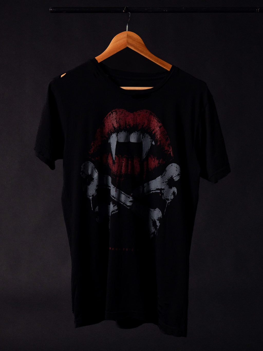 THE LESTAT TEE- BLACK