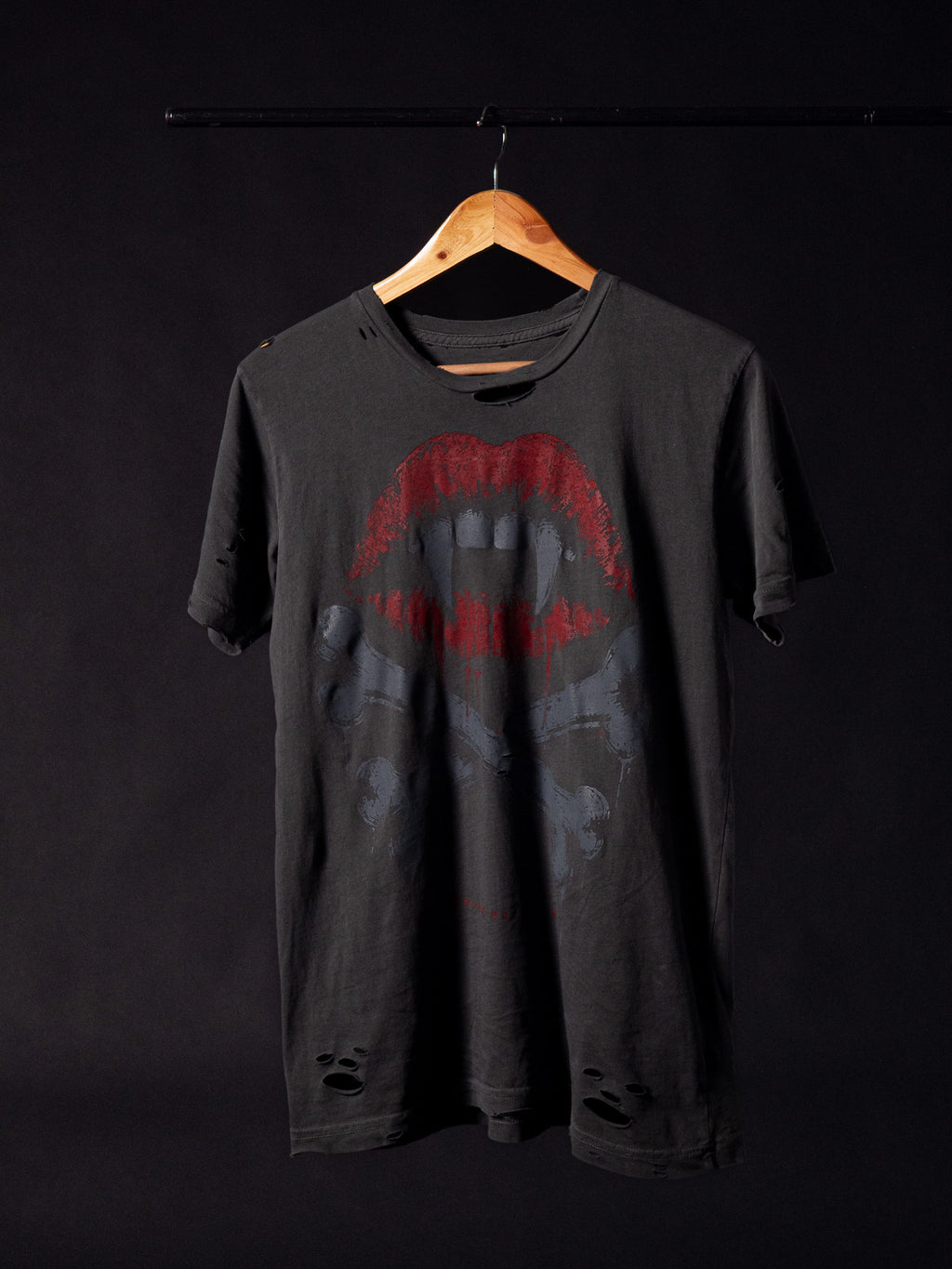 THE LESTAT TEE- VINTAGE BLACK