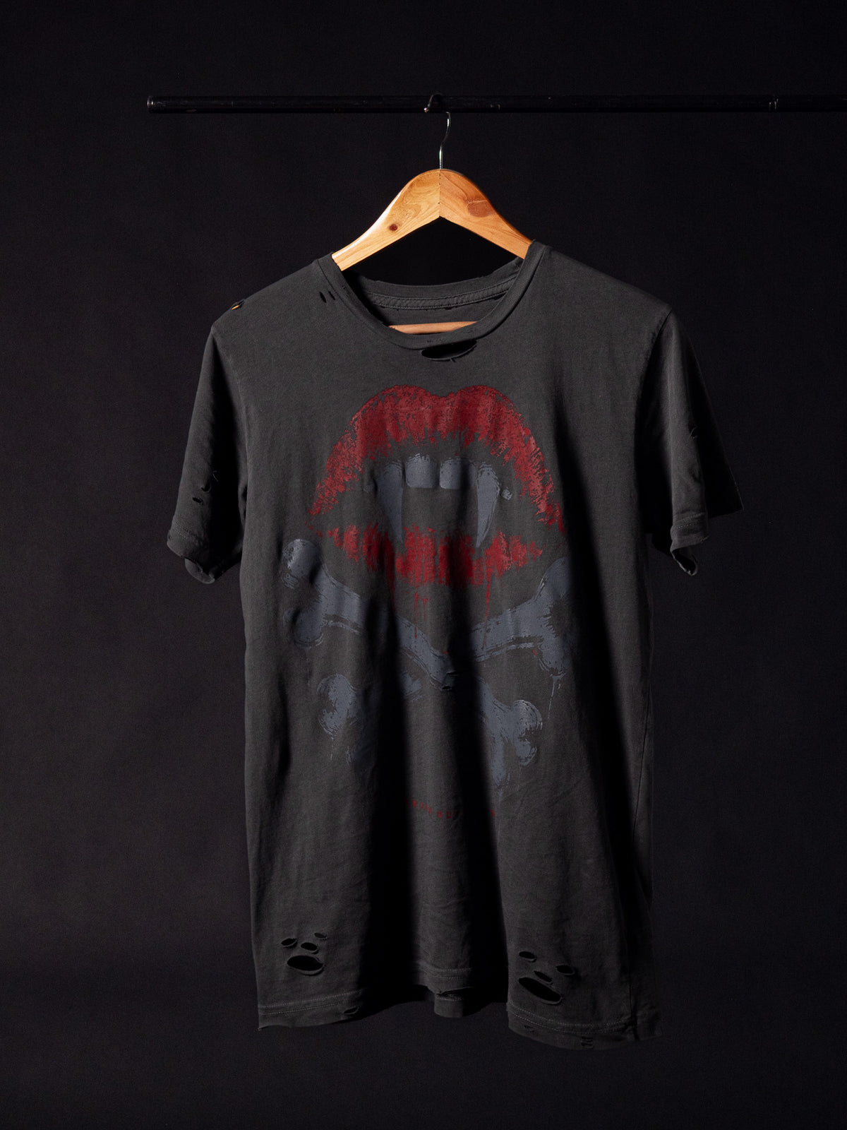 THE LESTAT TEE- VINTAGE BLACK