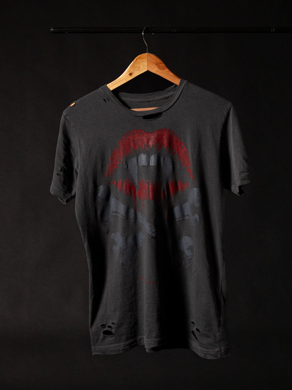 THE LESTAT TEE- VINTAGE BLACK